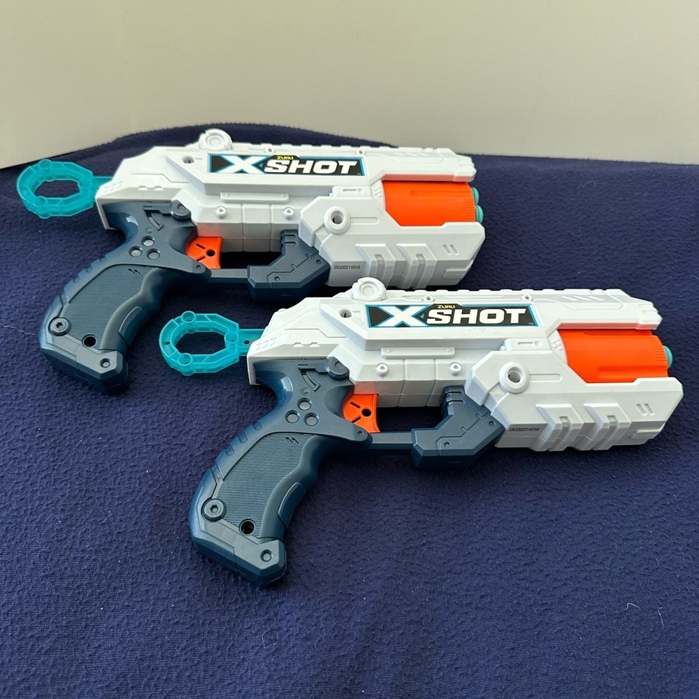 Pair Of Zuru X Shot MK3 Guns XShot Toy Guns White Blue Orange